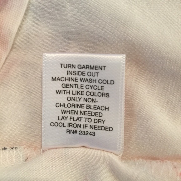 New York & CO Floral Top - Picture 8 of 8